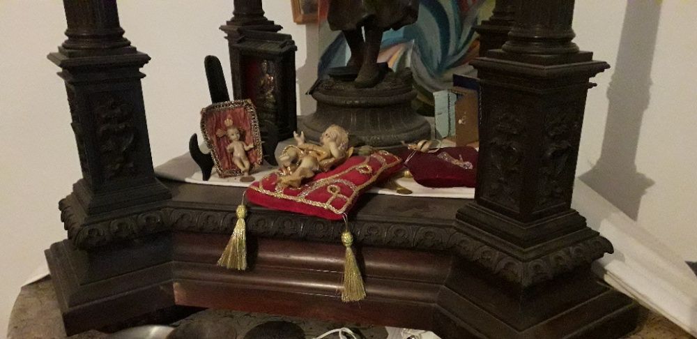 Baldaquino em pau santo sec XlX