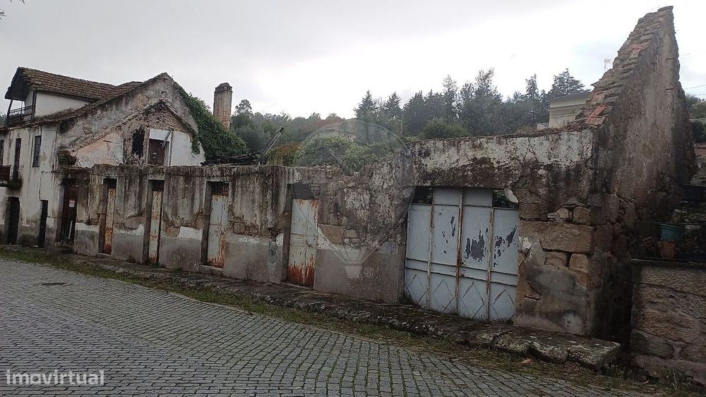 Moradia T0 para venda — Fornos de Algodres, Guarda