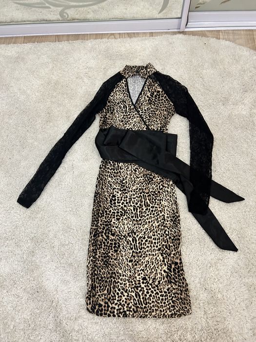 Продаю платье размер s б/у