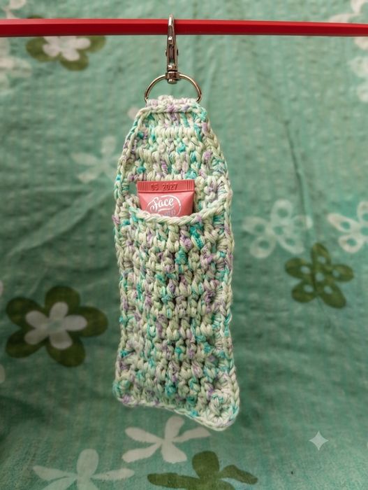 Szydełkowe etui-brelok