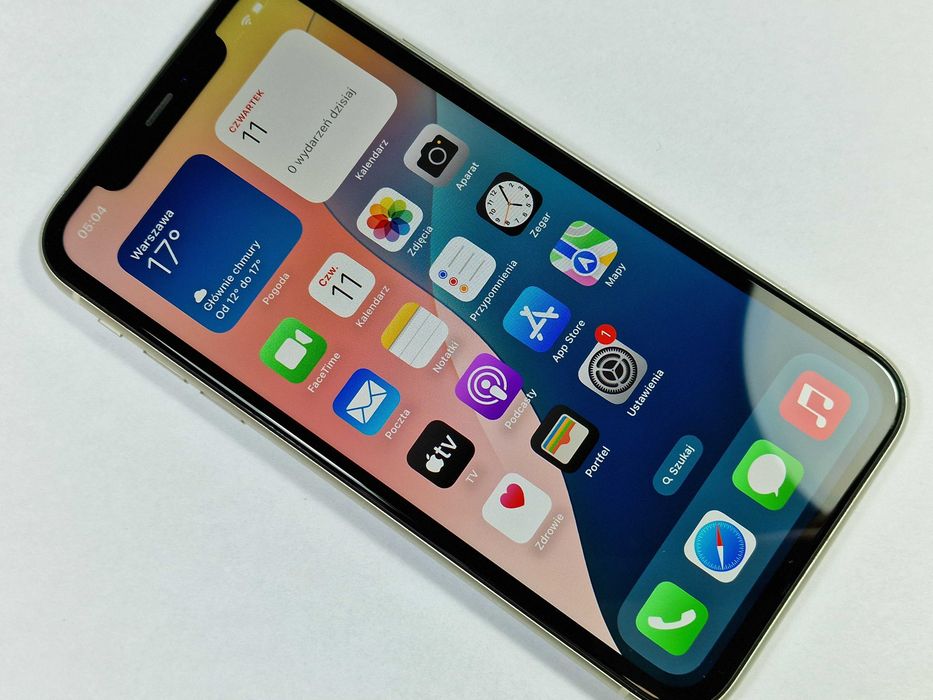 iPhone 11 128GB / Grade B / White / BAT 77% / GWR 6 miesięcy