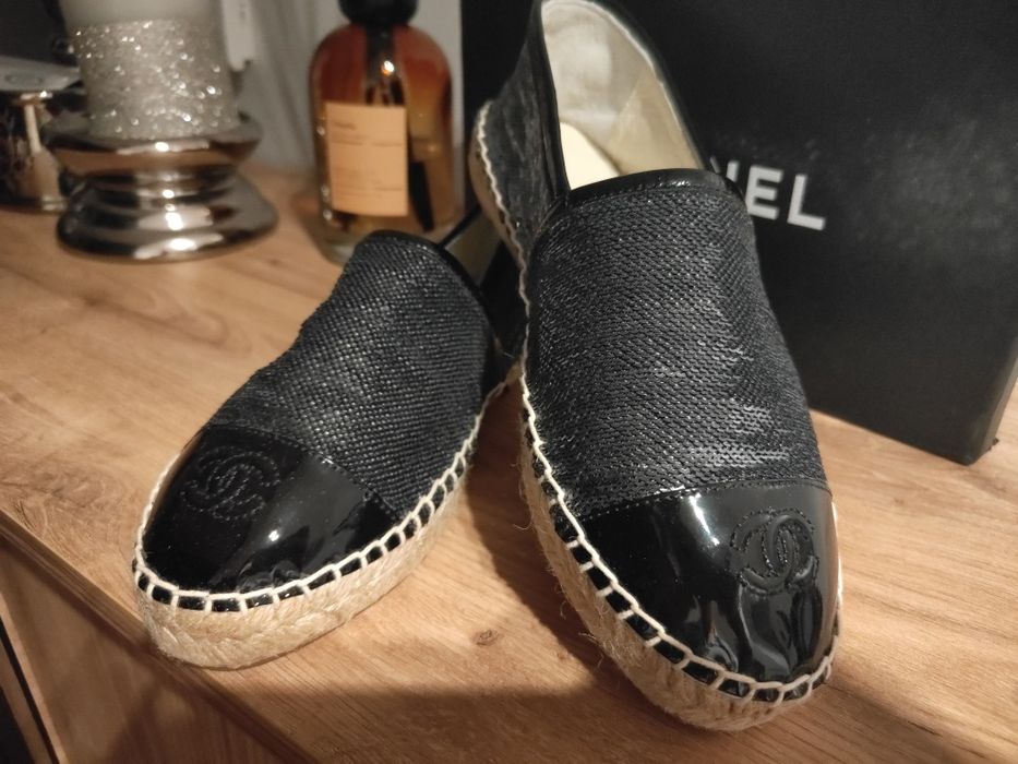 Piękne espadryle CC Chanel