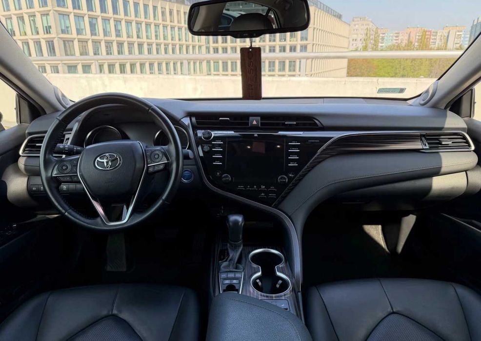 Toyota Camry 2.5 Hybrid
