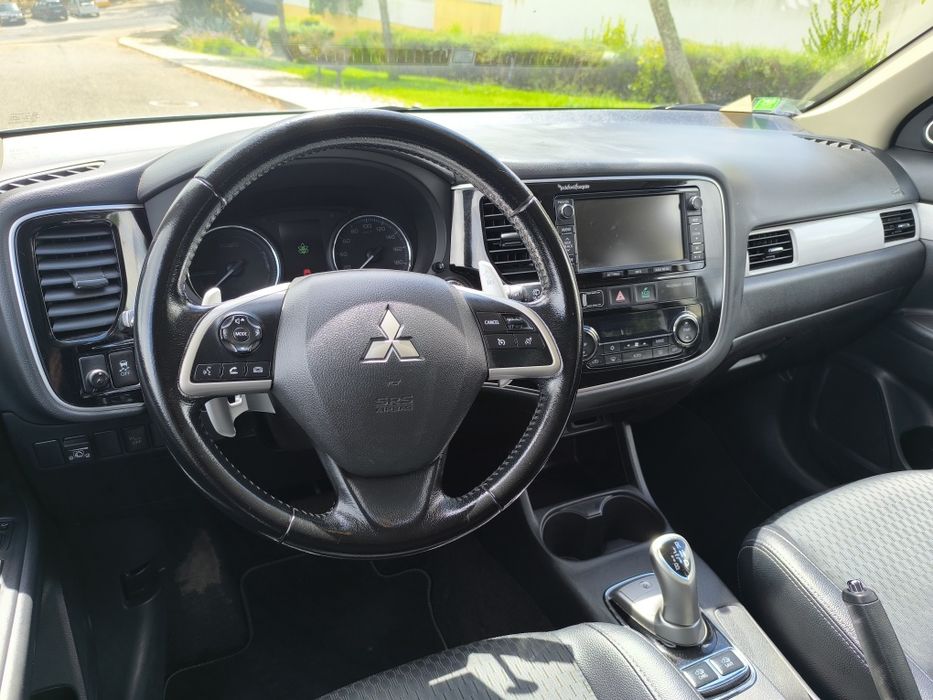 Mitsubishi Outlander PHEV 2.0 + GPL