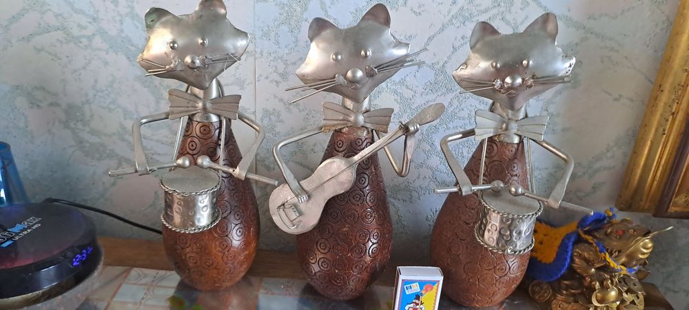 Продам  фото альбомы и рамка.