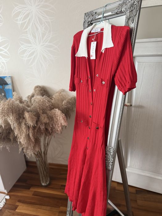 Неймовірне шикарне вязане плаття С