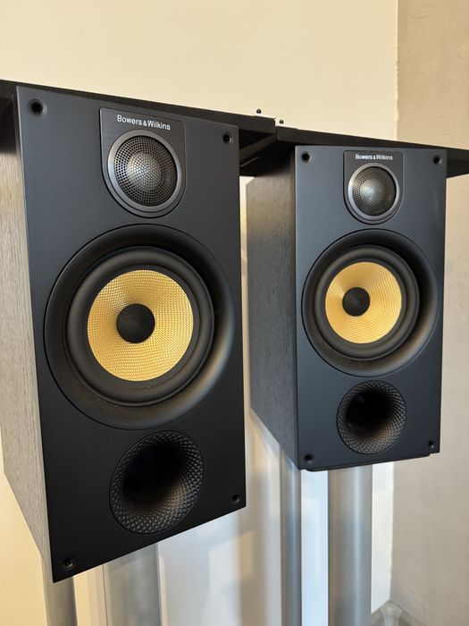 Glośniki Bowers&Wilkins 686 S2 Standy