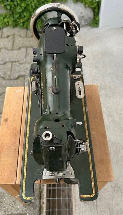 Máquina de costura antiga