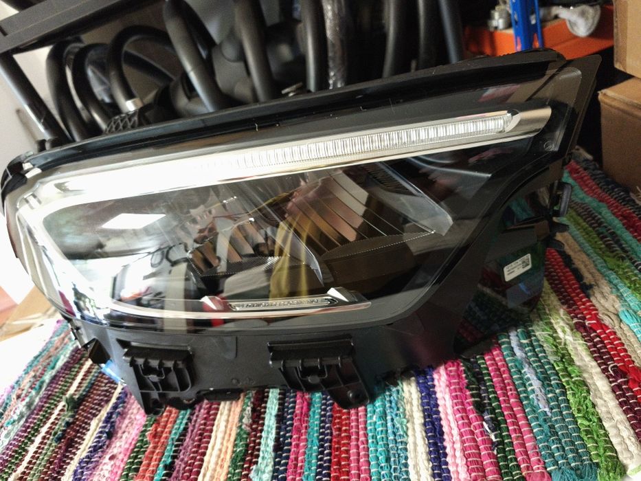 Farol direito full Led performance Mercedes GLC W254