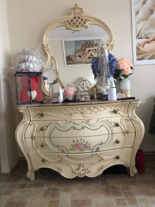 Wloska Komoda z lustrem