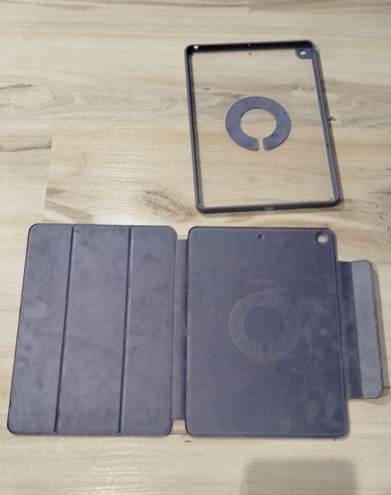 Szaro-niebieskie etui magnetyczne do tabletu 10,2” (iPad 7 / 8 / 9 gen