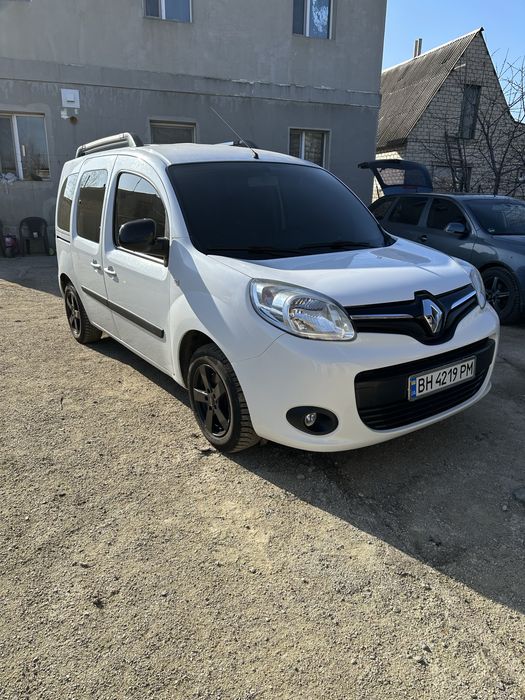 Продам Рено Кангу