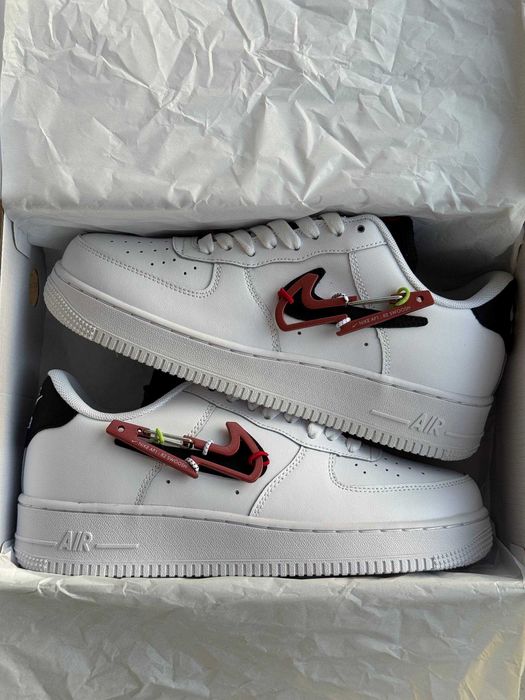 Мужские кроссовки Nike Air Force 1 '07 PRM "Mousqueton Swoosh Rouge"