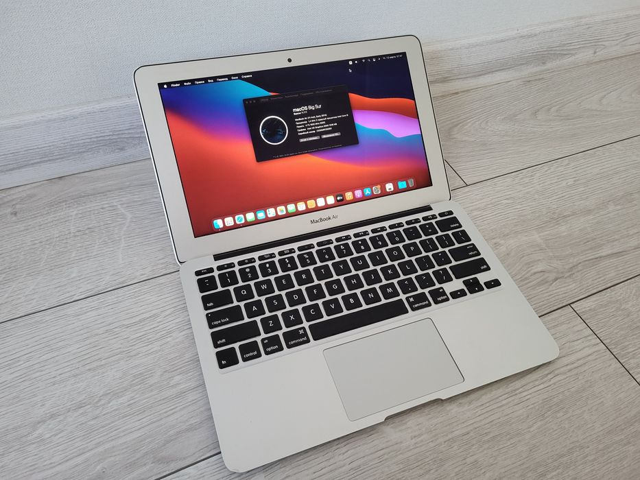 Apple MacBook Air 11 early 2014 core i5 4/256гб a1465 MD711LL/B