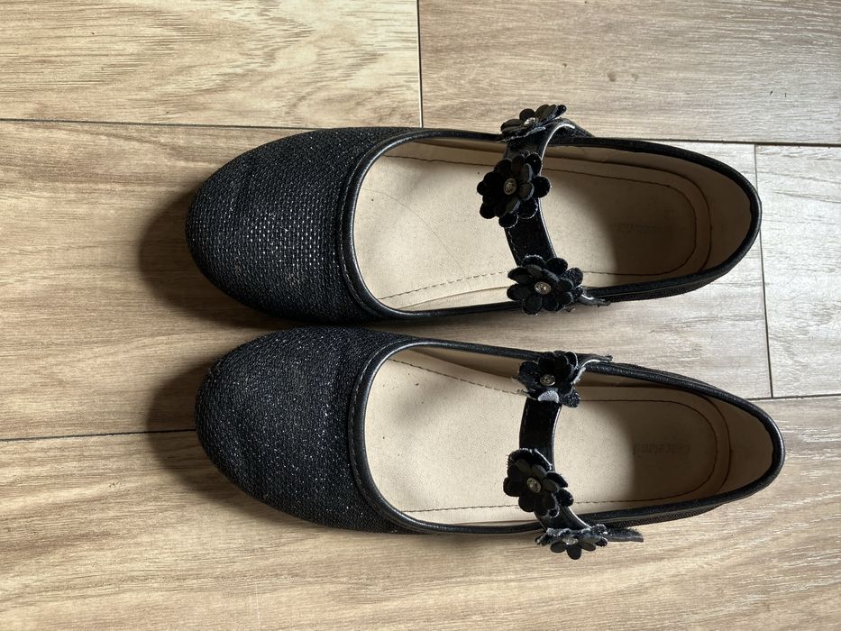 Pantofelki, buty dziewczece