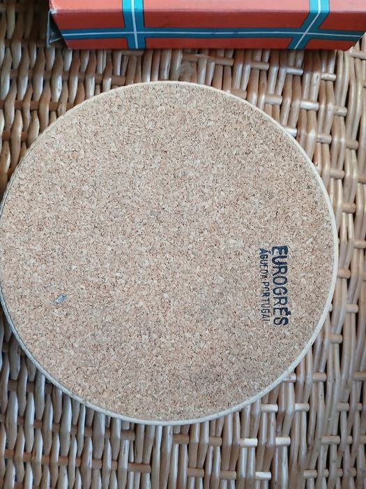 Cinzeiro S G em vidro  e outro