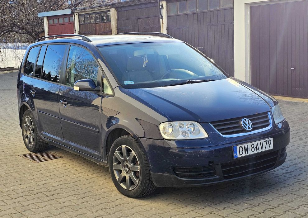 Samochód Volkswagen Touran 1.9 TDI 2003 rok