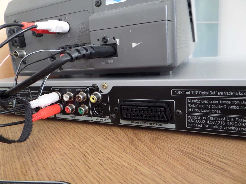 Aparelhagem compacta Sharp com colunas