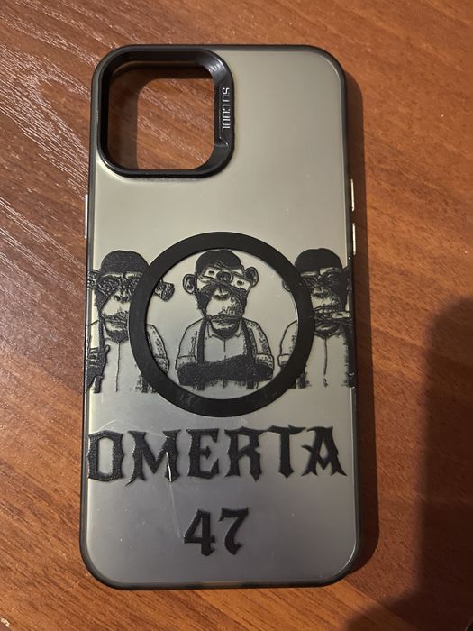 Продам чехлы на iPhone 12 Pro Max.