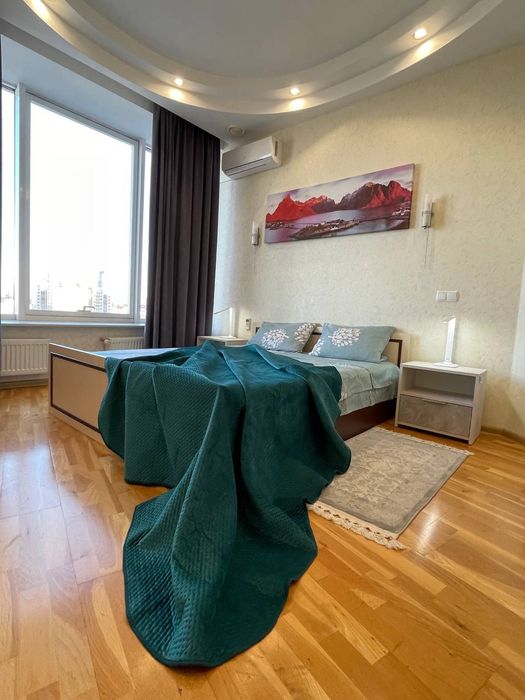 Квартира погодинно, подобово 2 кв в Мост сіті