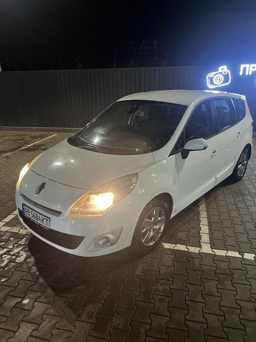 Рено Гранд Сценік 2011 рік К9К