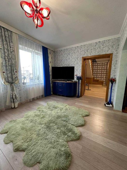 Продаж Сучасного будинку в центрі Кривого Рогу