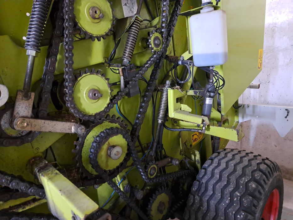 Claas Rollant 255 RC