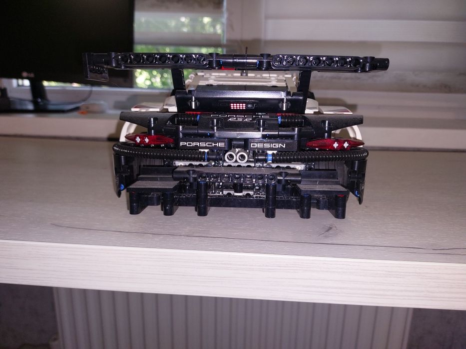 ОРИГИНАЛ Lego technic Porsche 911 rsr собранный