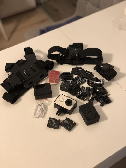 Xiaomi Action Yi + akcesoria / kamerka sportowa