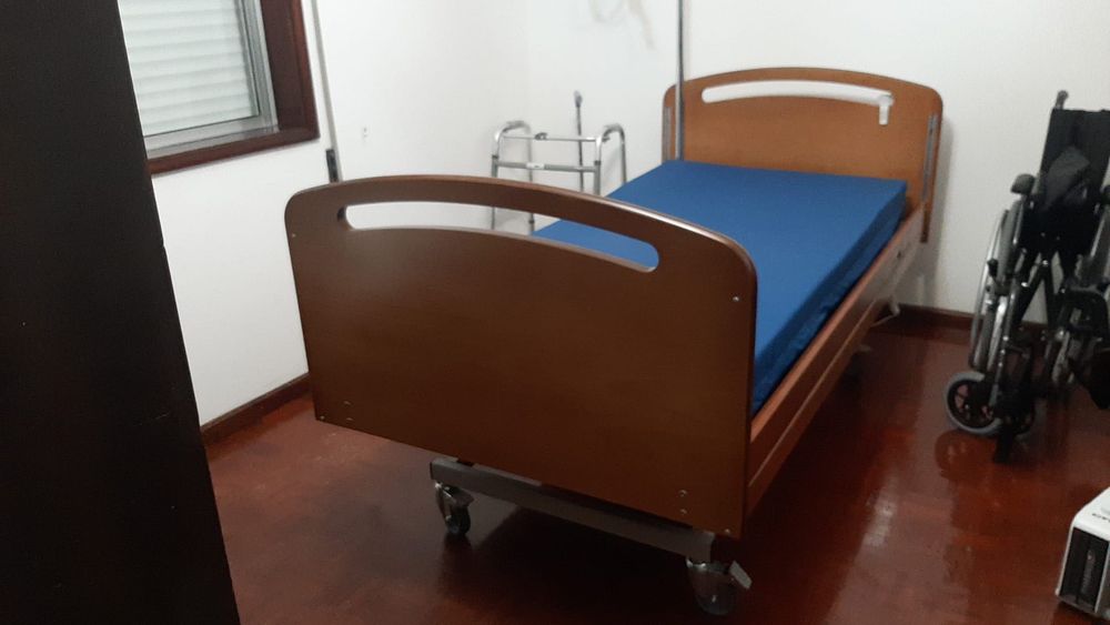 Cama elétrica articulada
