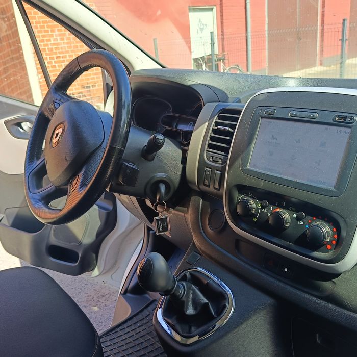 Renault Trafic LONG