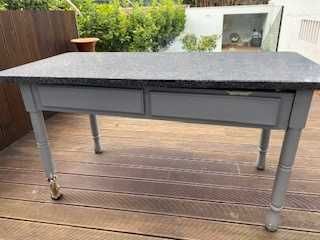 Pedra para mesa em madeira