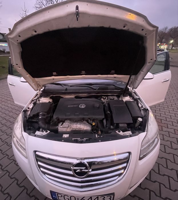 Opel insignia 2,0d 2010