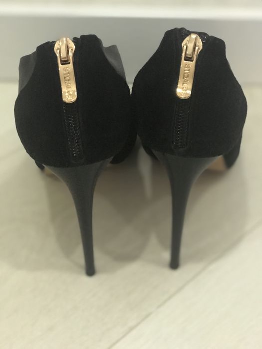 Продам туфлі шкіряні. Розмір 40! 1300грн.