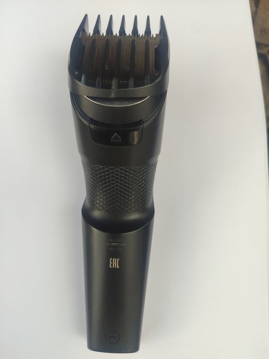 Продам машинку для стрижки Philips HC3520
