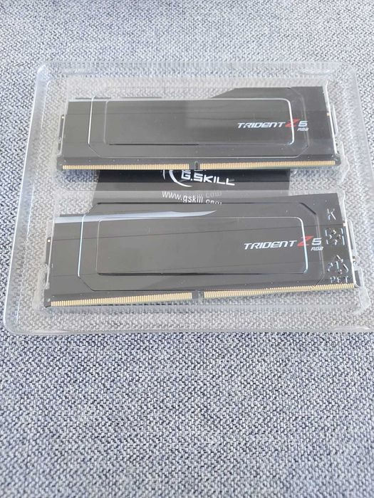placa ram ddr5 de 96gb