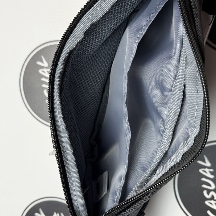 ОРИГІНАЛ Сумка New Balance Бананка месенджер з США