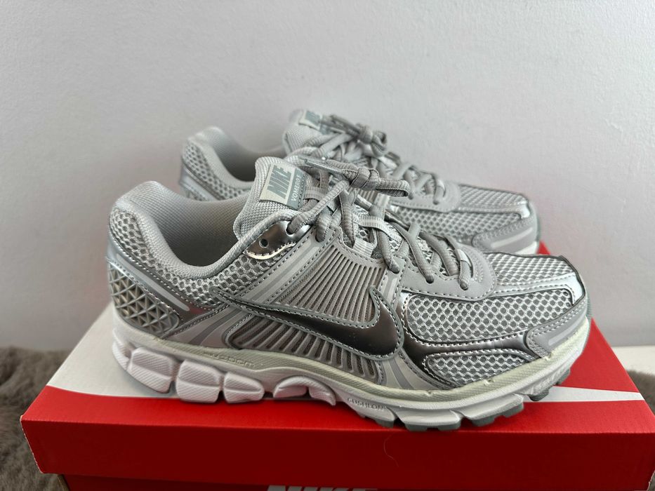 buty damskie sportowe nike zoom vomero 5 39