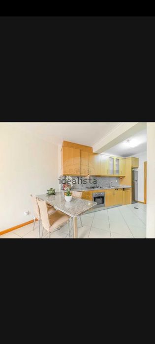 Apartamento T1 FURADOURO