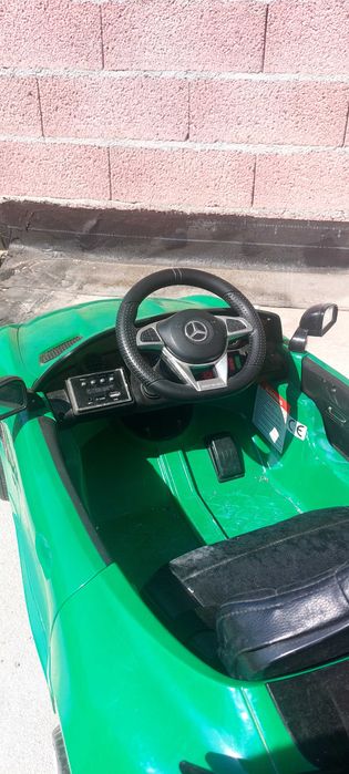 Carro eletrico infantil mercedes .