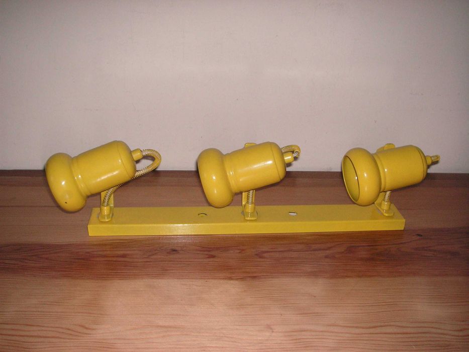 Candeeiro Teto com Três Projetores