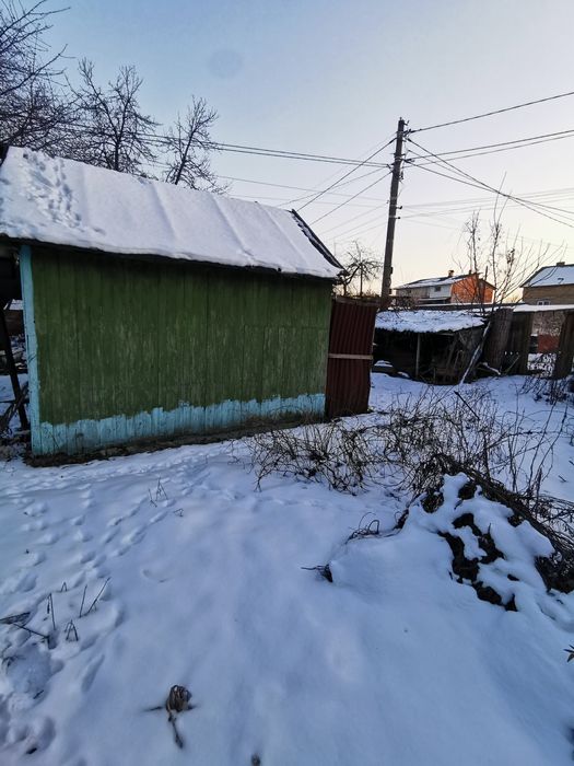 участок, закрытый городок, заезд с Туполева, Мрии 5, метро Нивки, парк