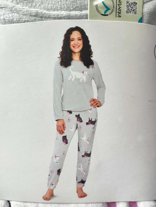 Piżama damska/dziewczęca rozmiar L welurowa z kotami