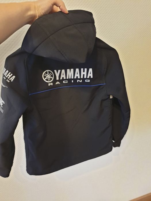 Ветровка куртка  софтшел Yamaha 6лет