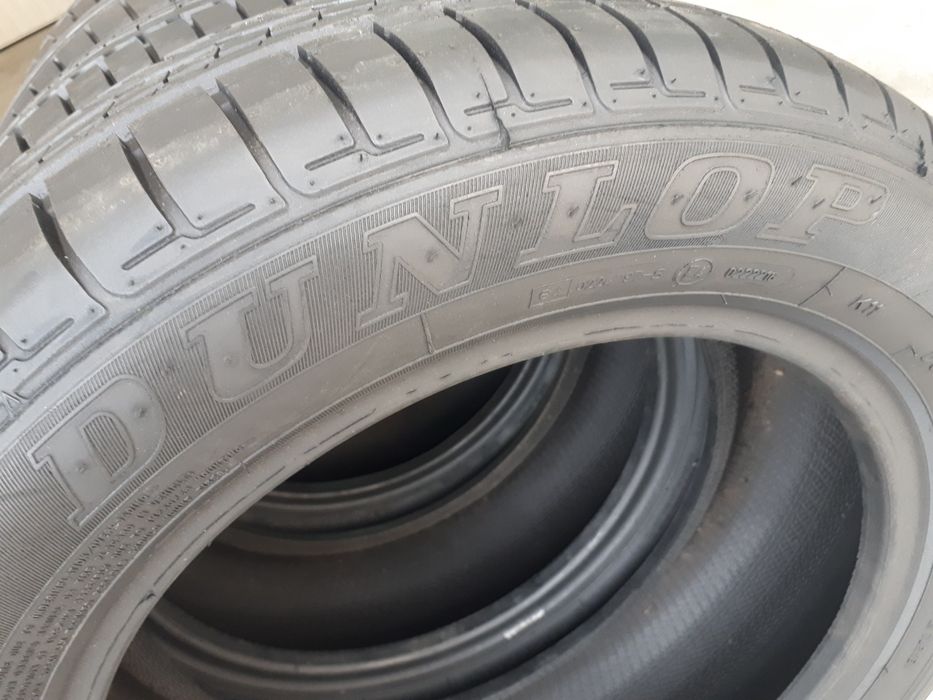 Quatro pneus novos Dunlop 185/60 r15 84H
