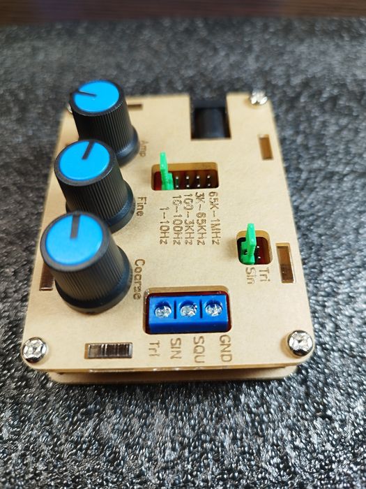 Генератор частот в заборе