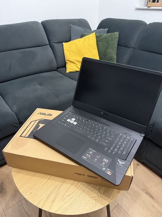 Asus TUF GAMING 17.3 cali 16Gb Ram 512Gb SSD