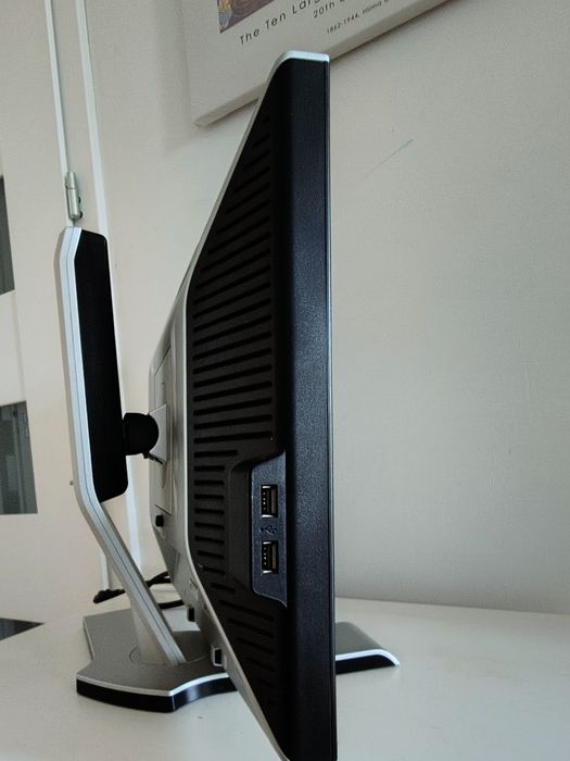 Monitor 15' polecam