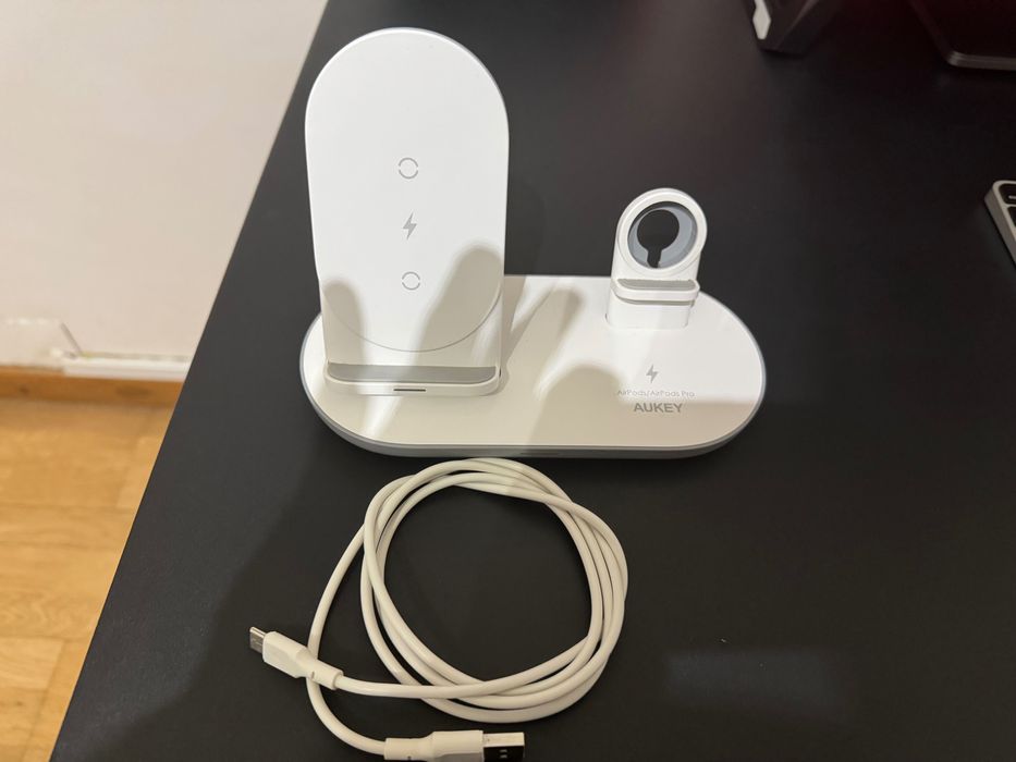 Cargador AUKEY 3 em 1 sem fios .