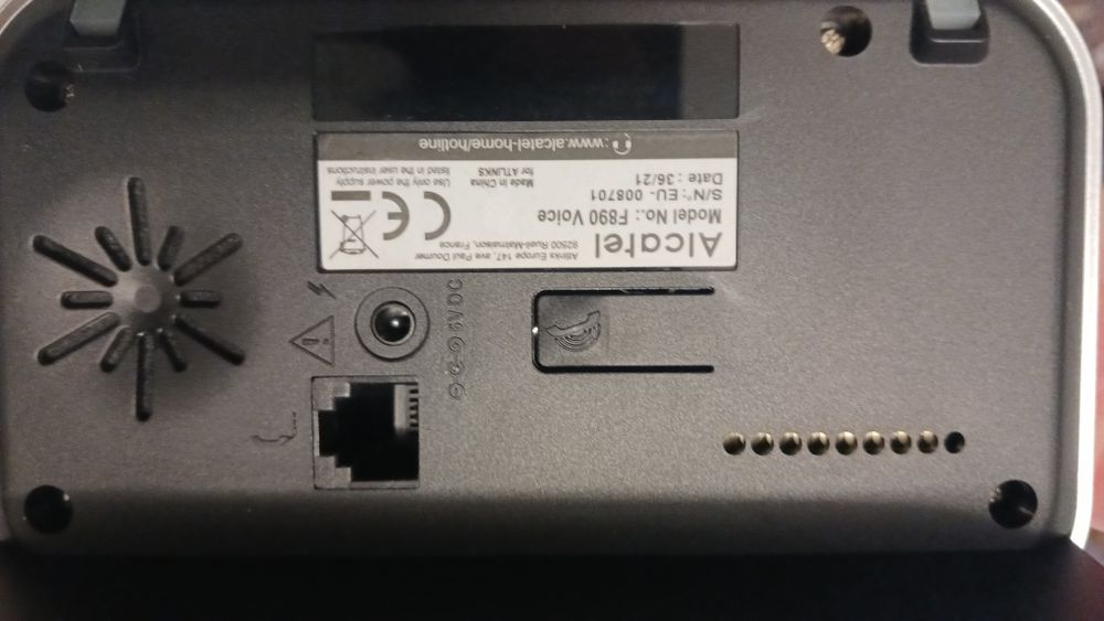 Telefone sem fios praticamente novo.